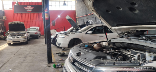 عکس تعمیرگاه هیوکا