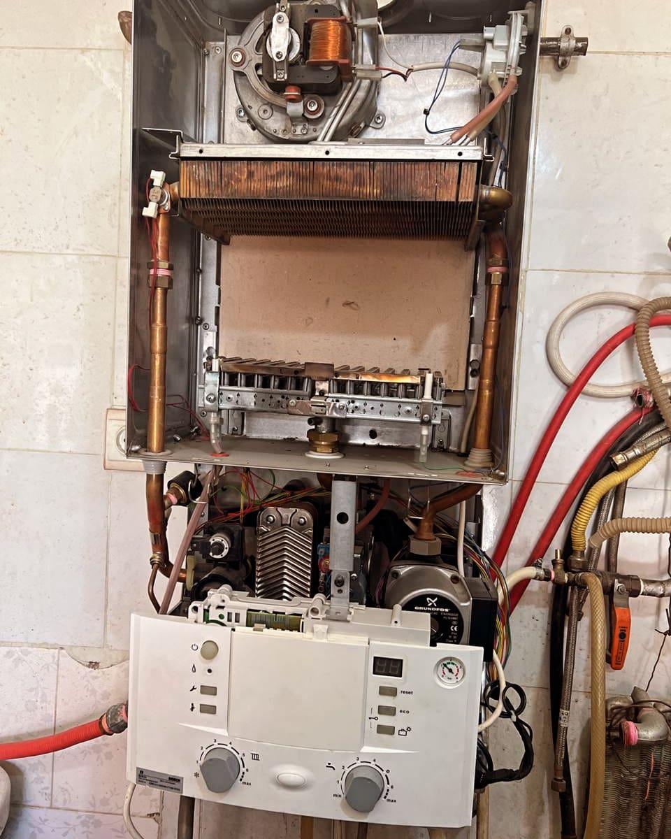 عکس تعمیرات پکیج و شوفاژ دیواری آبان