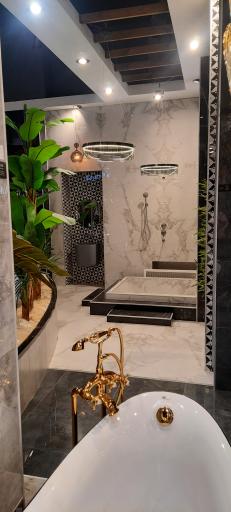 عکس نمایشگاه تخصصی شهر کاشی کریمی