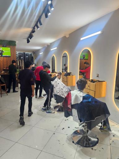 عکس آموزشگاه آرایشگری مردانه مو به مو