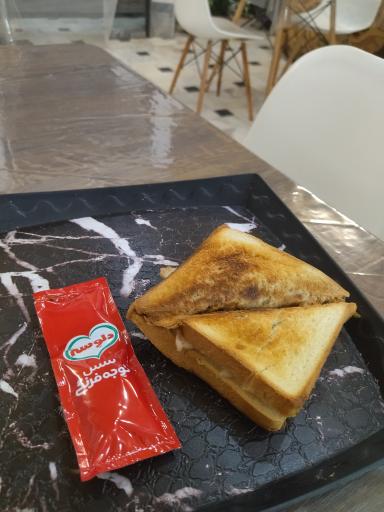 عکس آبمیوه و بستنی ماهان