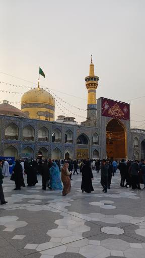 عکس صحن انقلاب (ورودی پنجراه)
