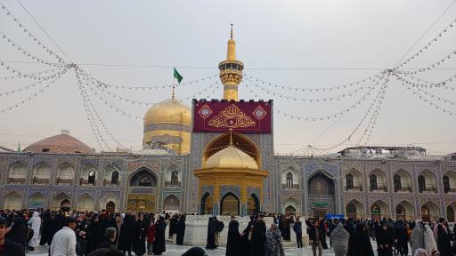 عکس صحن انقلاب (ورودی پنجراه)