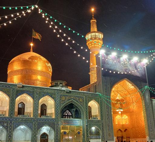 عکس صحن انقلاب (ورودی پنجراه)