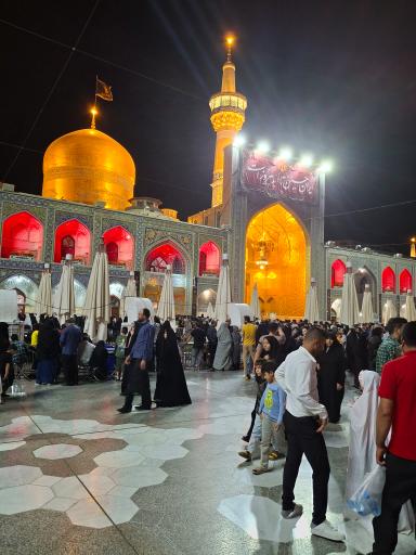 عکس صحن انقلاب (ورودی پنجراه)