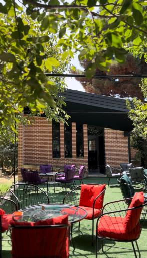 عکس کافه رستوران اسپارک