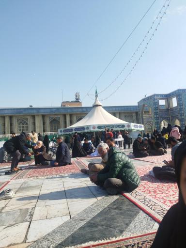 عکس صحن انقلاب (ورودی پنجراه)