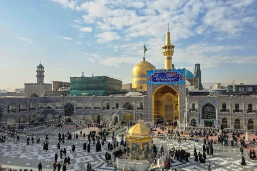 عکس صحن انقلاب (ورودی پنجراه)