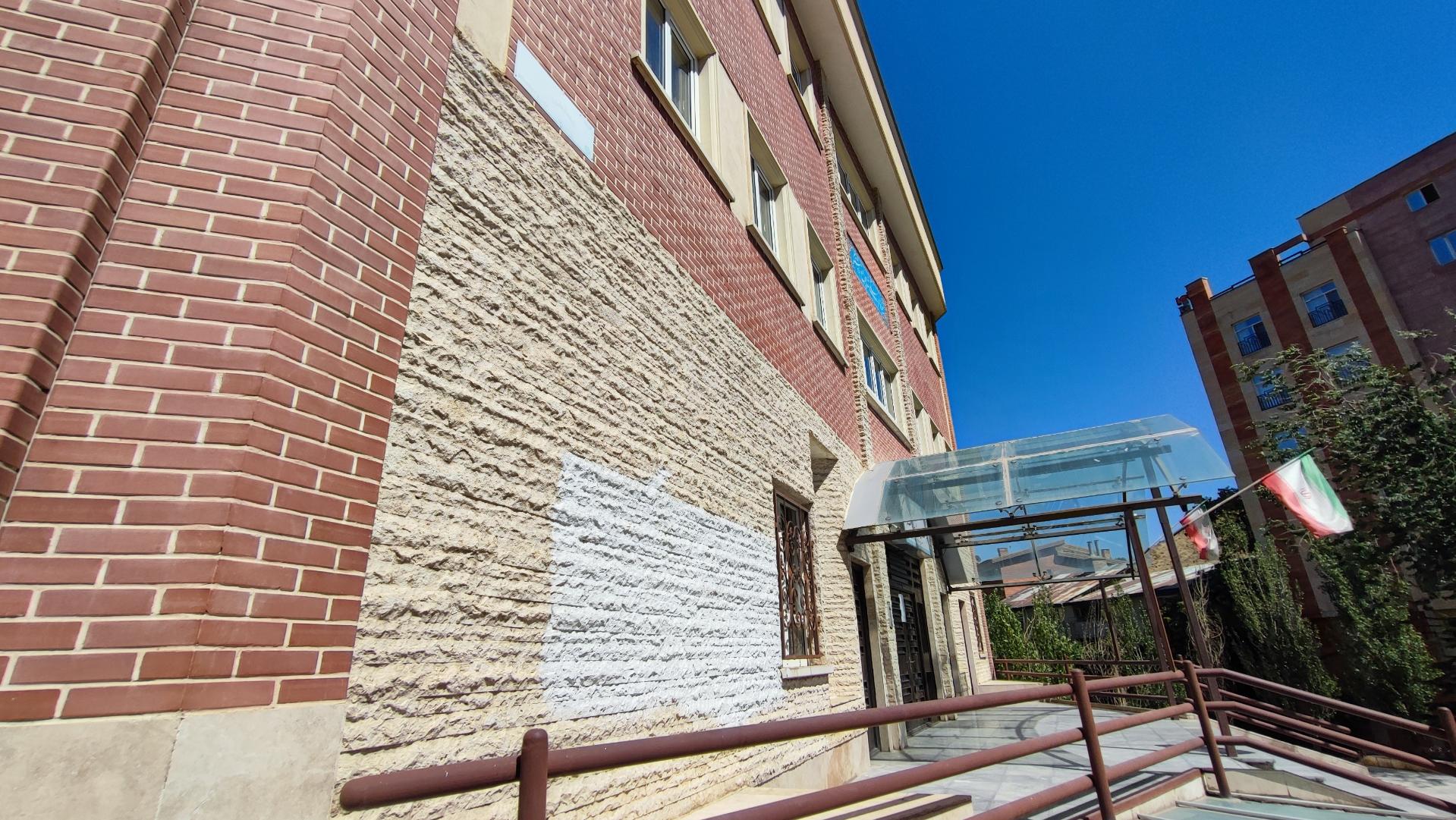 عکس دبیرستان و پیش دانشگاهی دخترانه روشنگر