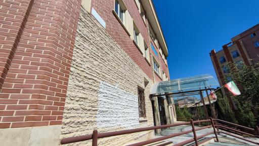 عکس دبیرستان و پیش دانشگاهی دخترانه روشنگر