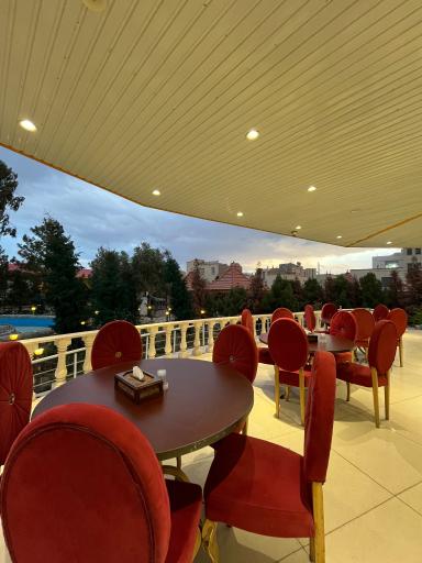 عکس رستوران و فست فود فیروزه