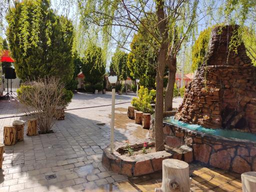 باغ رستوران رز