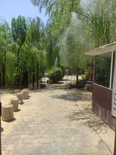 عکس باغ رستوران رز