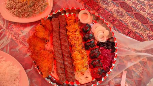 عکس باغ رستوران رز