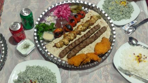 عکس باغ رستوران رز