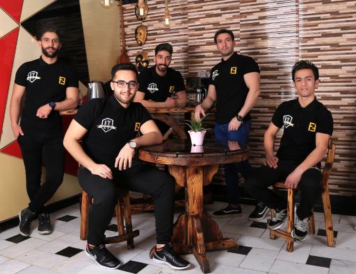 عکس موچین مانی