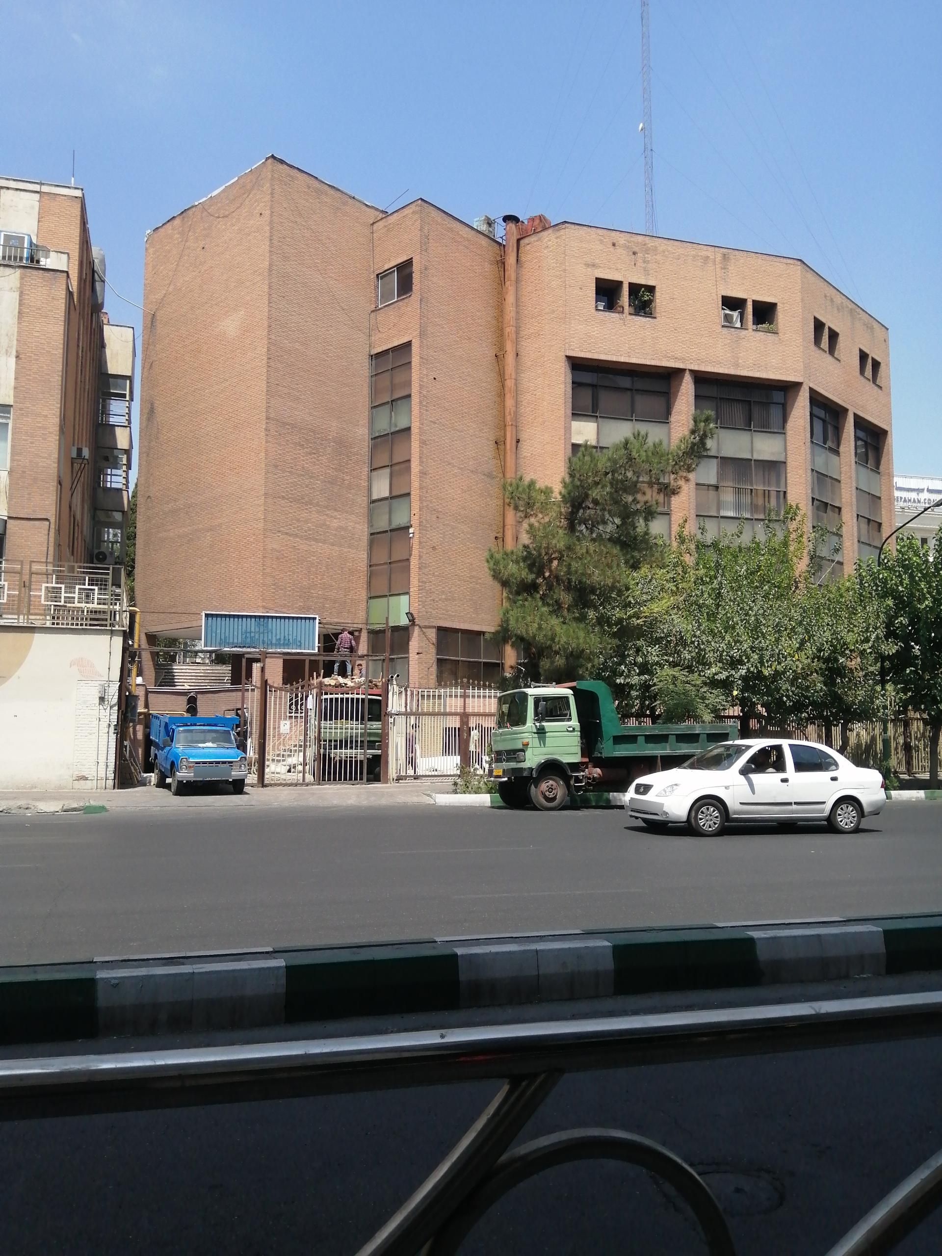 عکس دانشکده اقتصاد دانشگاه علامه طباطبائی