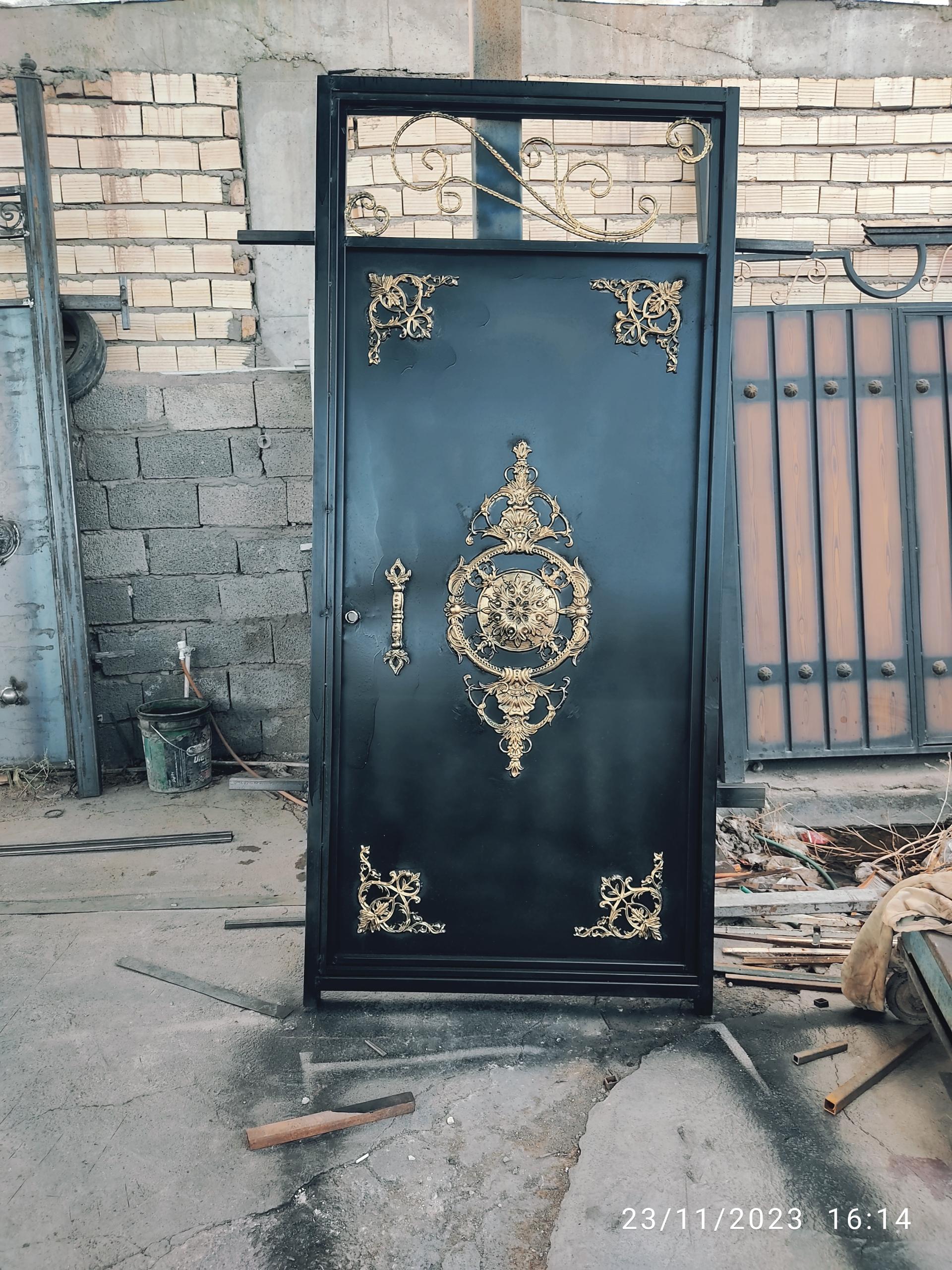 عکس درب ویلایی شیرزاد 