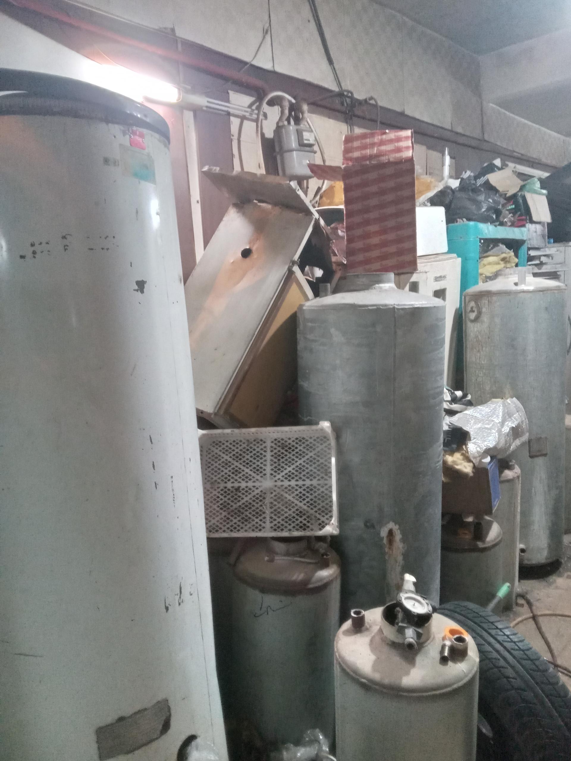 عکس تعمیرانواع آبگرمکن زمینی و دیواری