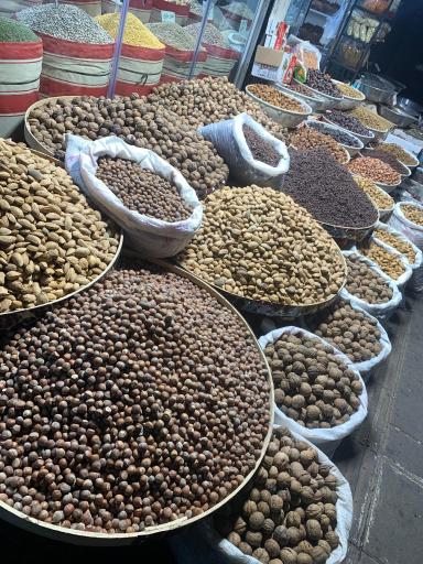 عکس آجیل و خشکبار آقابزرگ