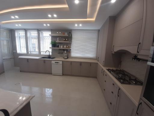 عکس کارگاه صنایع چوب و MDF شیرزادی