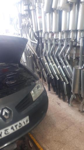 عکس تعمیرگاه مجتبی 2000