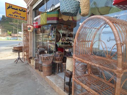 عکس فروشگاه صنایع دستی و سوغات شمال
