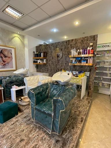 عکس آکادمی زیبایی اورانوس 