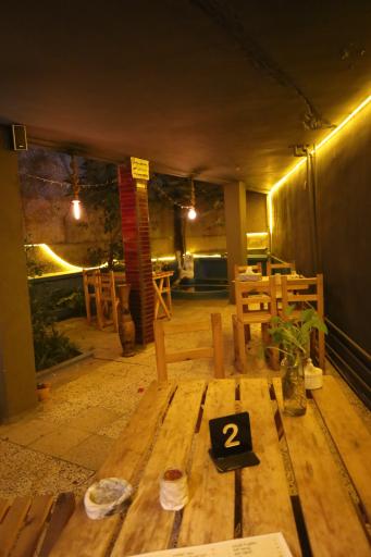 عکس کافه بیلیارد رکورد