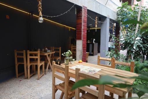 عکس کافه بیلیارد رکورد