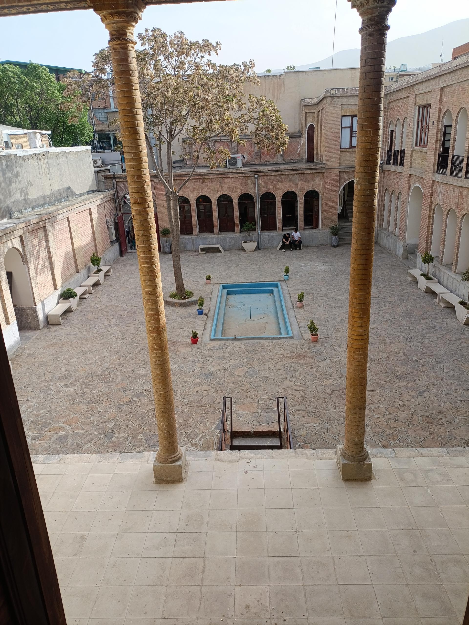 عکس آکادمی هنر دکتر قطب‌الدین صادقی 