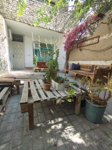 اقامتگاه بومگردی شهری ایکوت