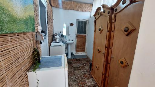 اقامتگاه بومگردی شهری ایکوت