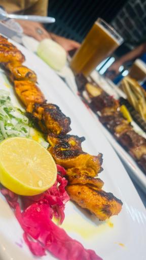عکس رستوران و کبابسرای سیمرغ