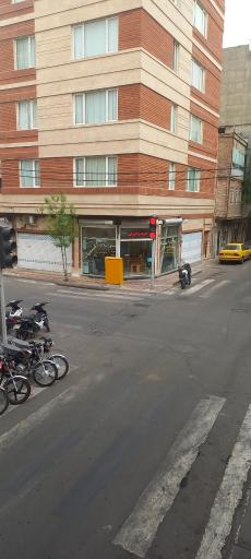 عکس بنگاه اعتماد