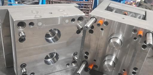 عکس قالبسازی پرهام پلاست 