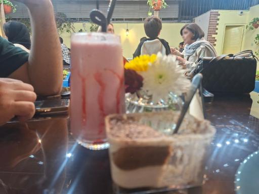 عکس کافه کتاب یک پاکت تهران