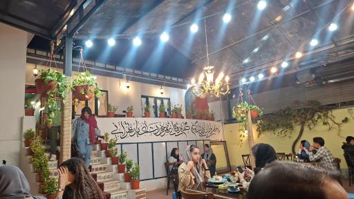 عکس کافه کتاب یک پاکت تهران