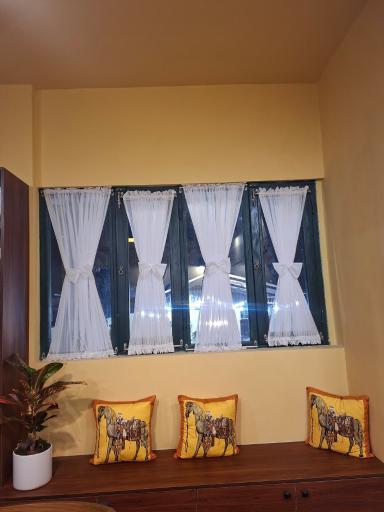 عکس کافه کتاب یک پاکت تهران