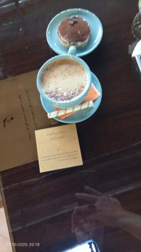 عکس کافه کتاب یک پاکت تهران