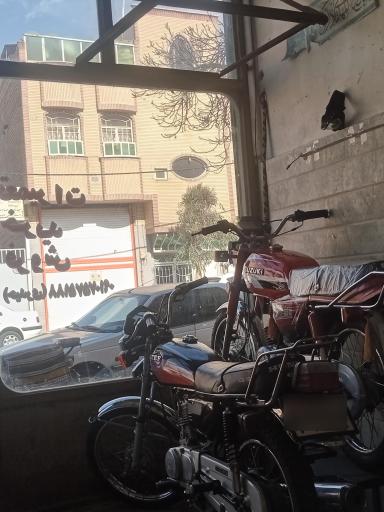 عکس تعمیرگاه موتور سیکلت حیدری