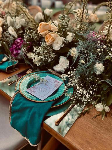 عکس باغ عمارت ژاکلین