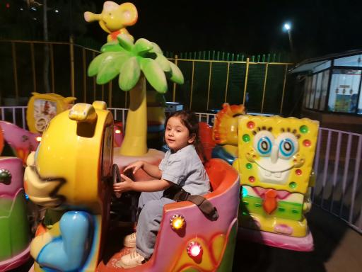 عکس شهر بازی شادی