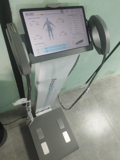 عکس باشگاه بدنسازی اکسین