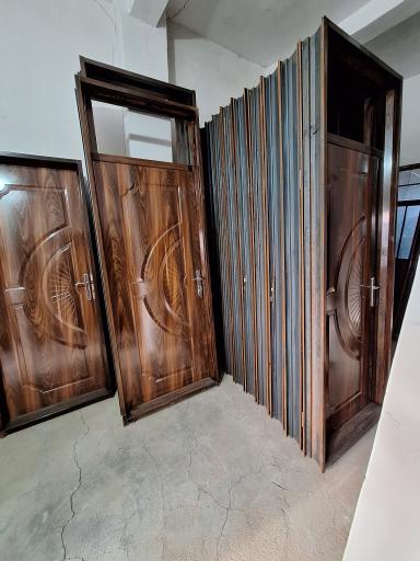 عکس درب و پنجره فروشی کاویانی