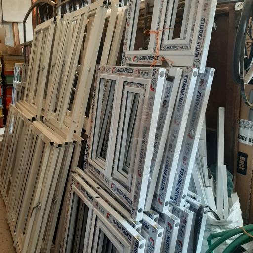 عکس درب و پنجره فروشی کاویانی