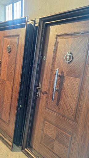 عکس درب و پنجره فروشی کاویانی