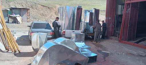 عکس کارگاه کانال سازی کولر و دریچه های تنظیم هوای باپوک