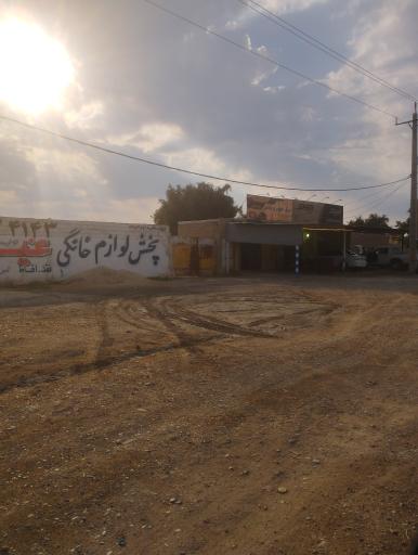 عکس پنچرگیری ماشین های سبک