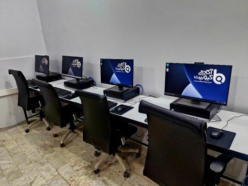 عکس آکادمی کیوبیت